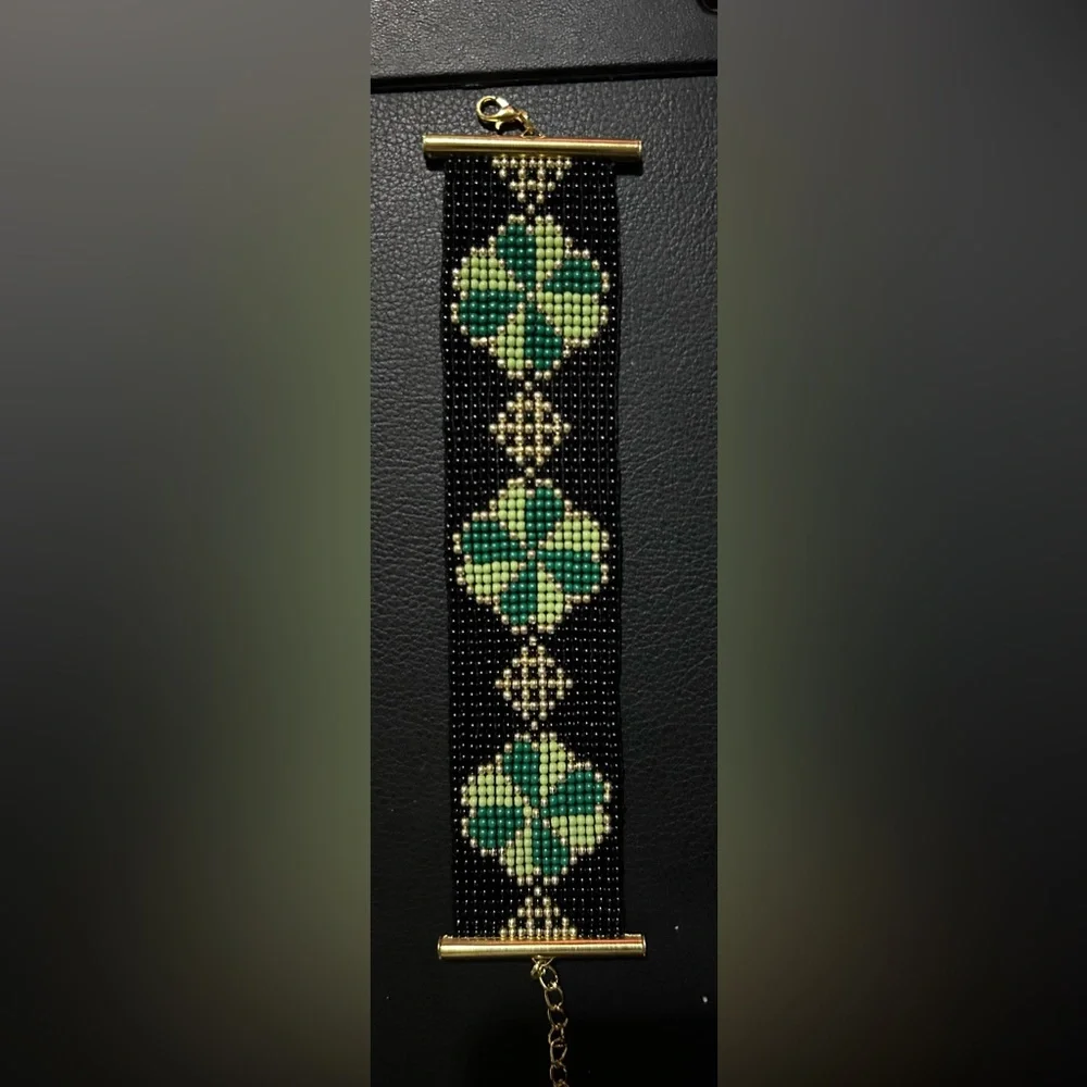 Black green and light green Saint Patrick Day inspired - Picture 3 of 3